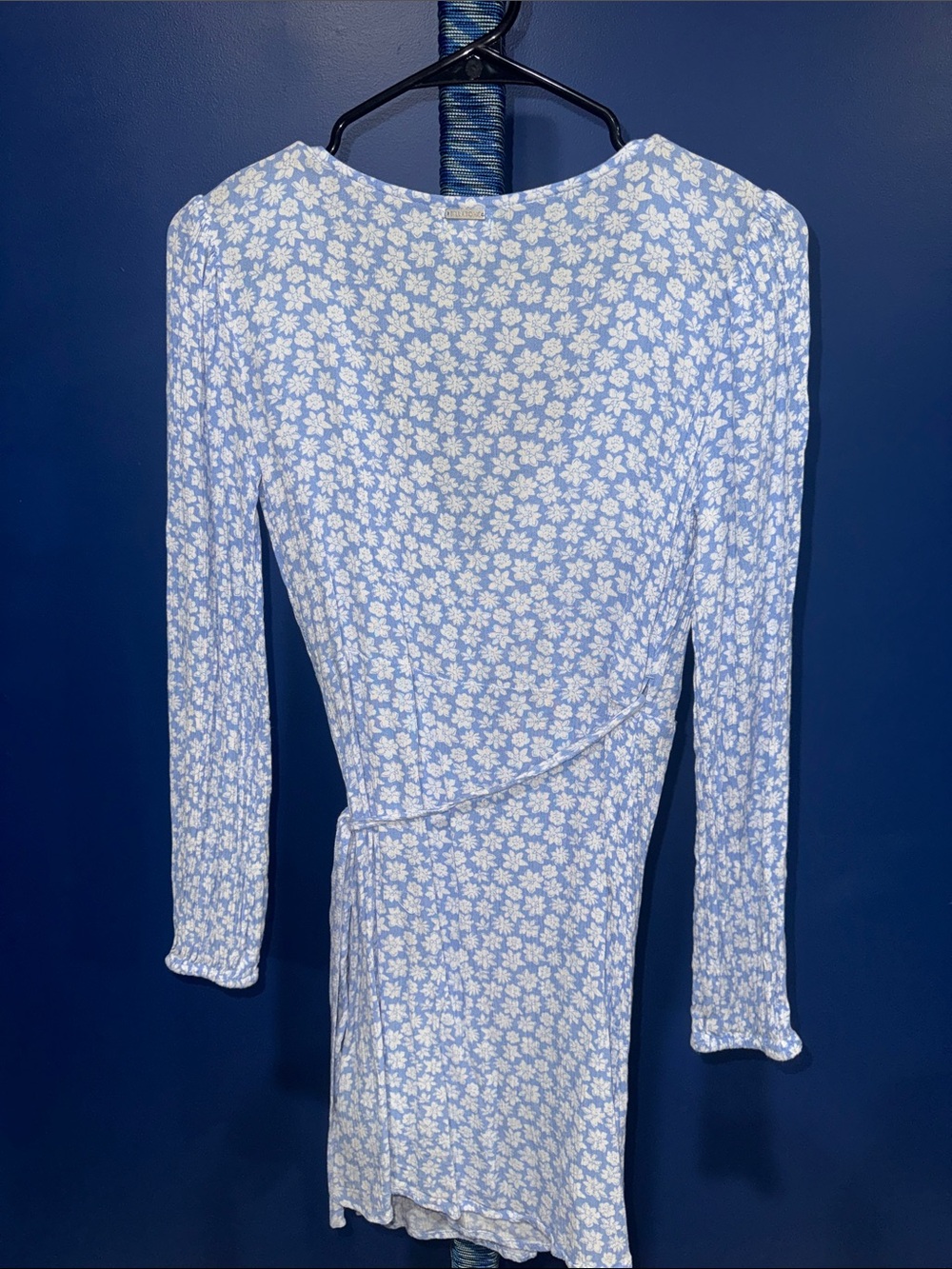 Billabong -Sky Blue Floral Wrap Dress Size Small 🌼 - Picture 5 of 17